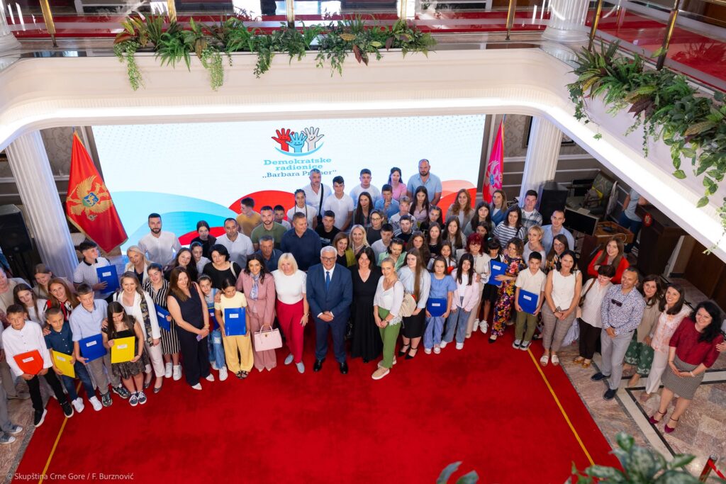 506721150 1251444243650451 709452576244717275 n