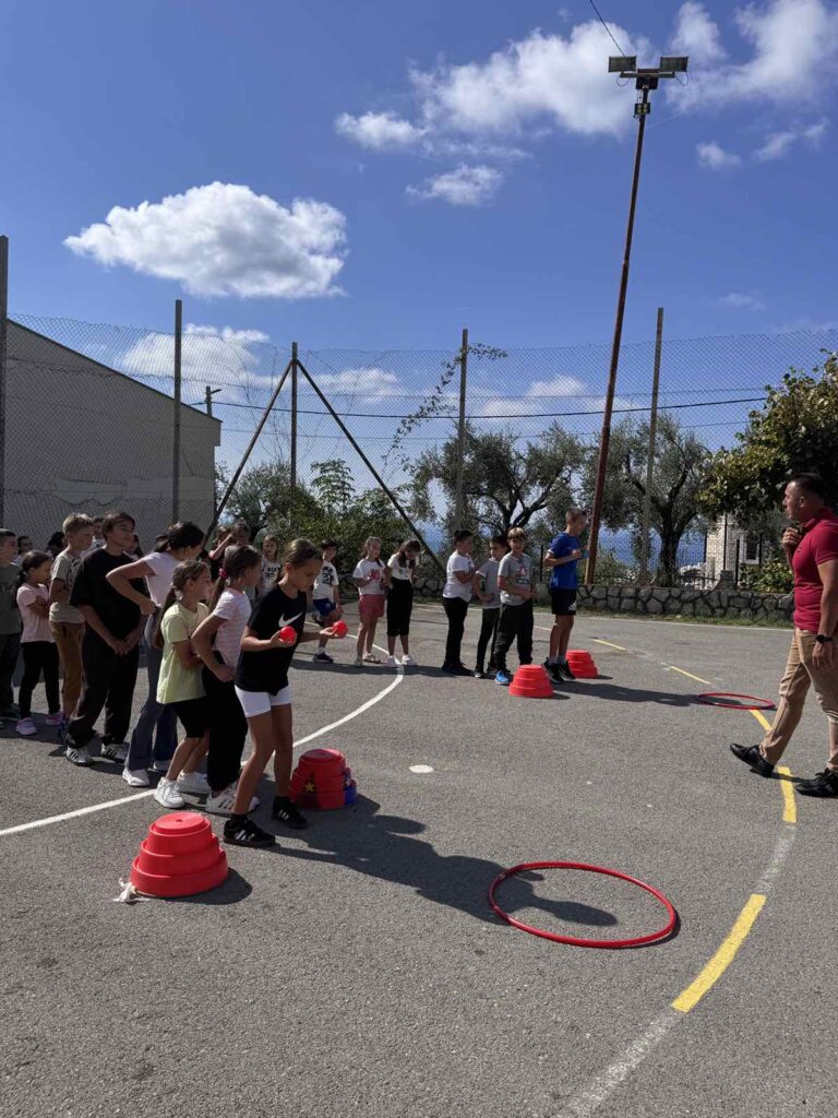 555618576 1345215517606656 3682223765891563698 n