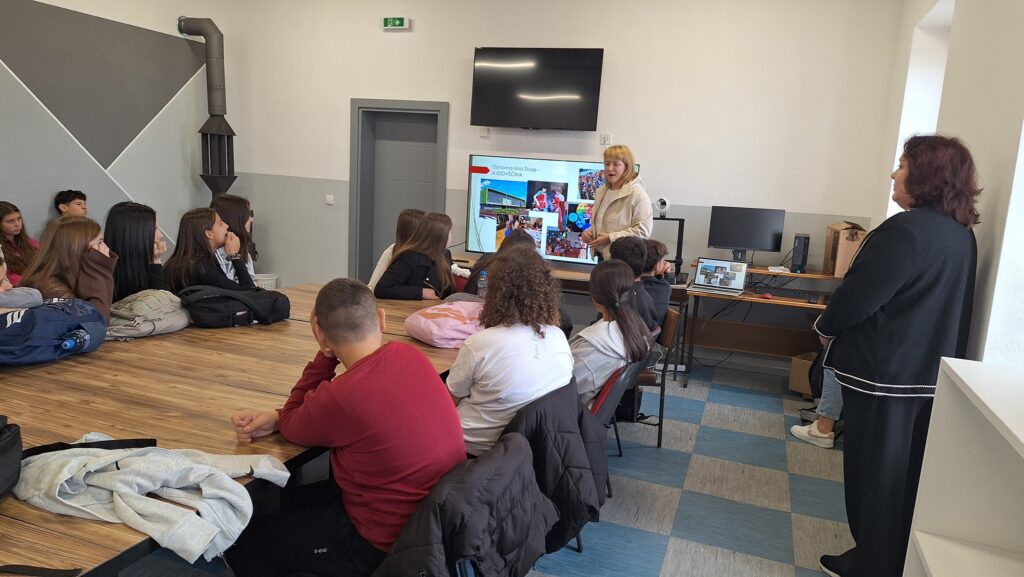 565372298 1365146242280250 1154871586831153024 n