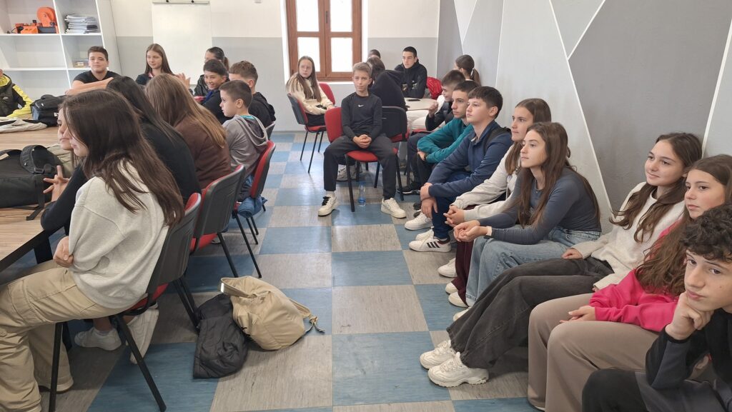 566234303 1365146755613532 6104412402460946418 n